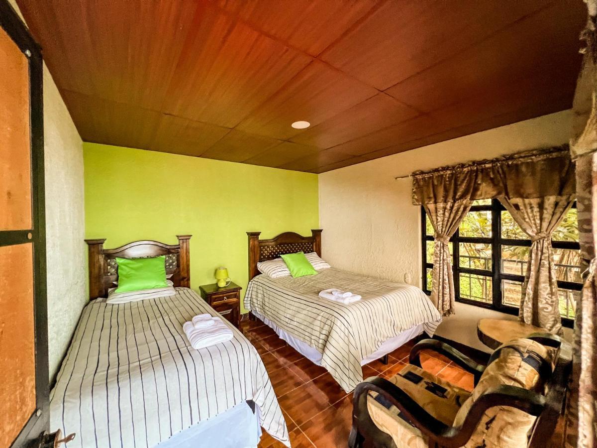 Rancho Fortaleza -Hotel & Spa- San Antonio Palopó 外观 照片